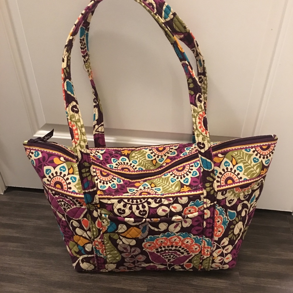 Vera Bradley travel bag